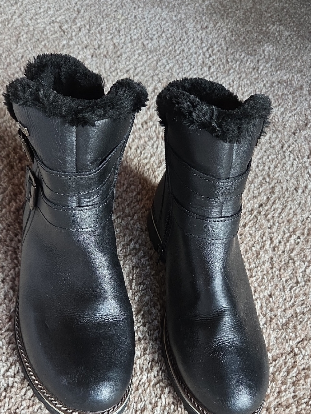 Remonte Black Faux-Fur Lined Ankle Boots